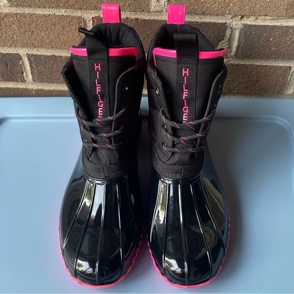 Tommy Hilfiger Haryett Duck Boots - Picture 2 of 9